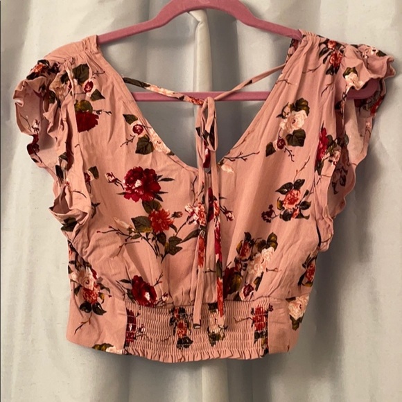 NWT BEAUTIFUL CROP TOP LIGHT PINK COLOR - Picture 3 of 6